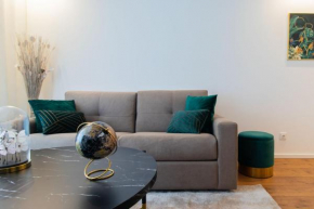 Stunning Apartment w/ Free Parking by LovelyStay